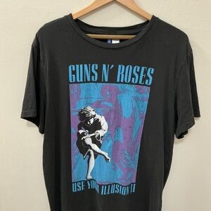 Divided Guns N' Roses Graphic T-Shirt size medium